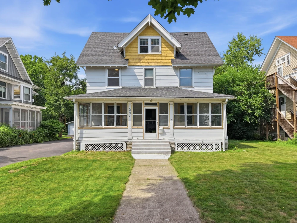 Main Listing Image
