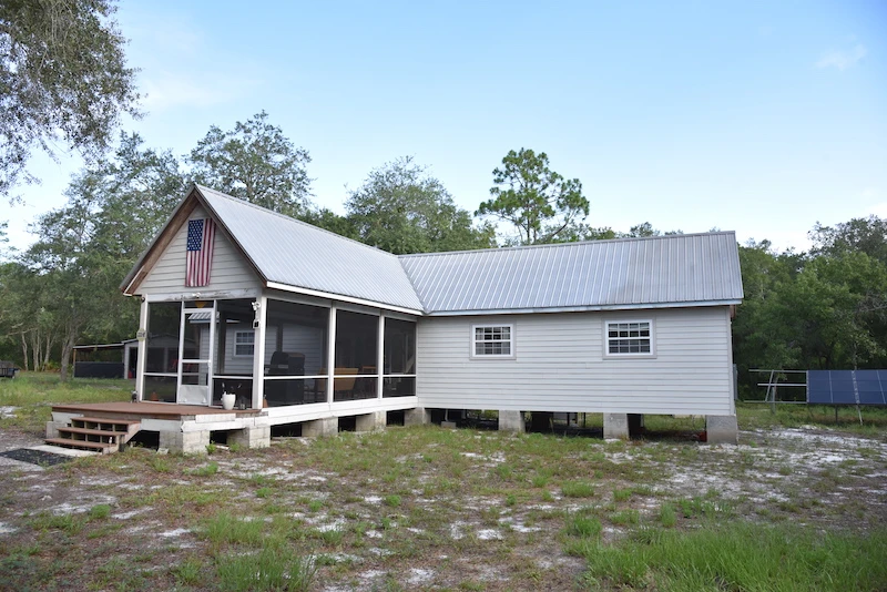 Main Listing Image