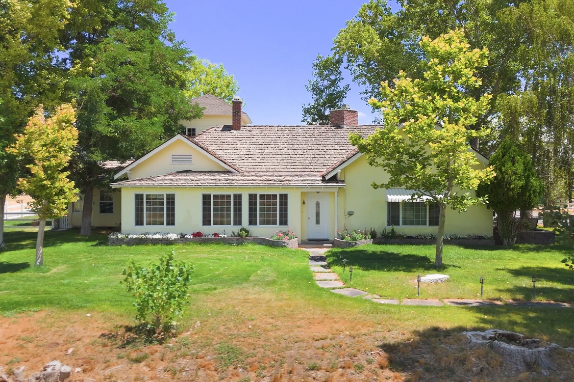 Main Listing Image
