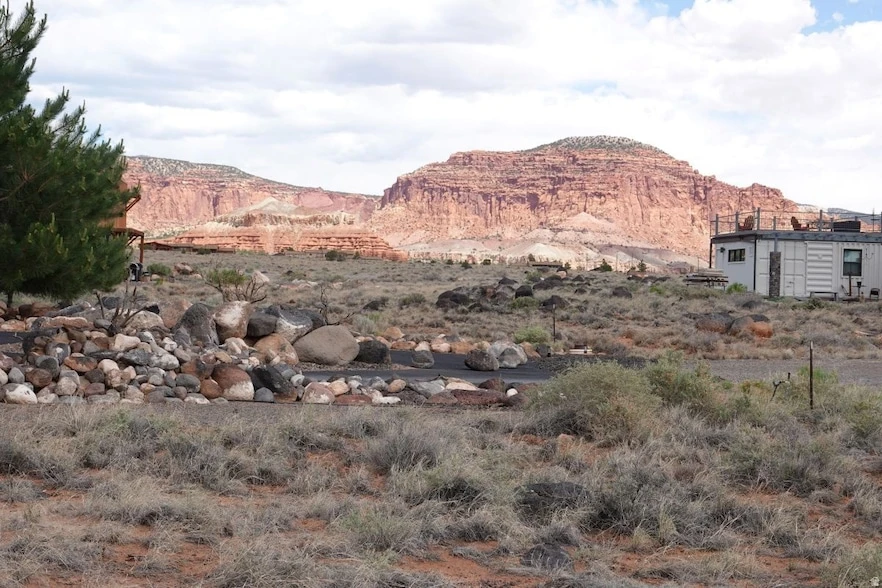 Main Listing Image