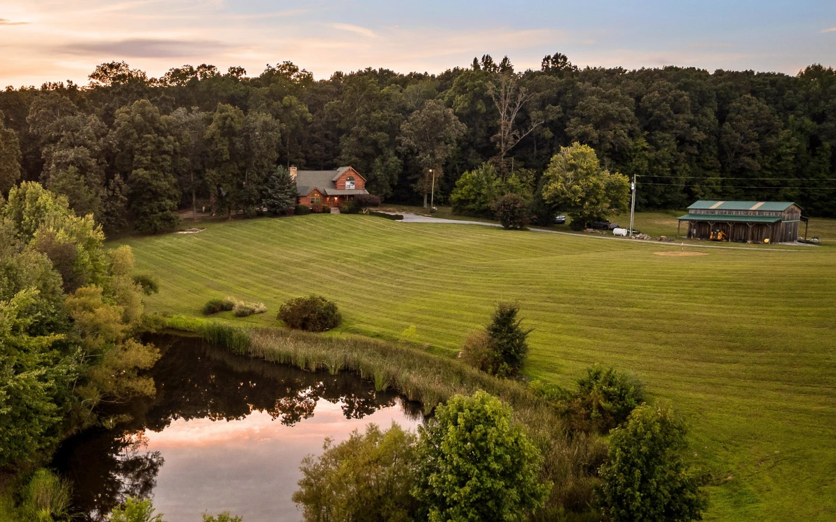 Main Listing Image